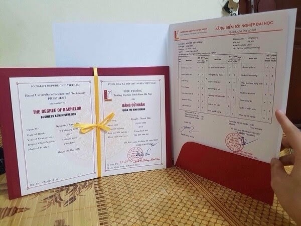 Có nên sử dụng dịch vụ làm bằng đại học tại chức hay không?