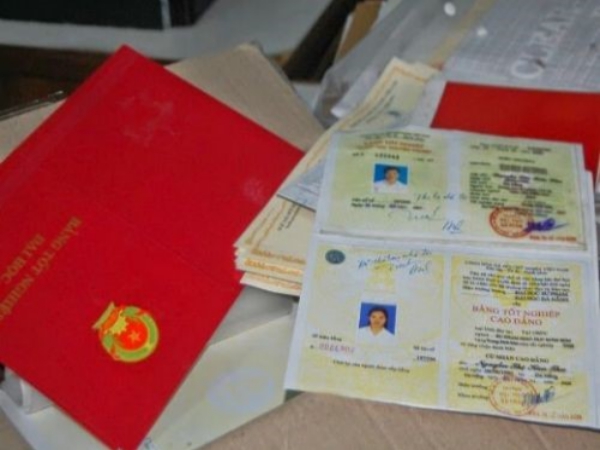 Làm Bằng Giả Phôi Thật Nhận Sau 3 Ngày Uy Tín Chất Lượng