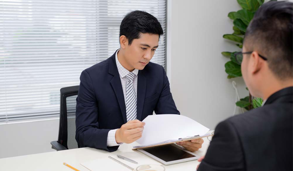 Làm Bằng Đại Học Kinh Tế Bao Công Chứng Bảo Hành 1 Đổi 1